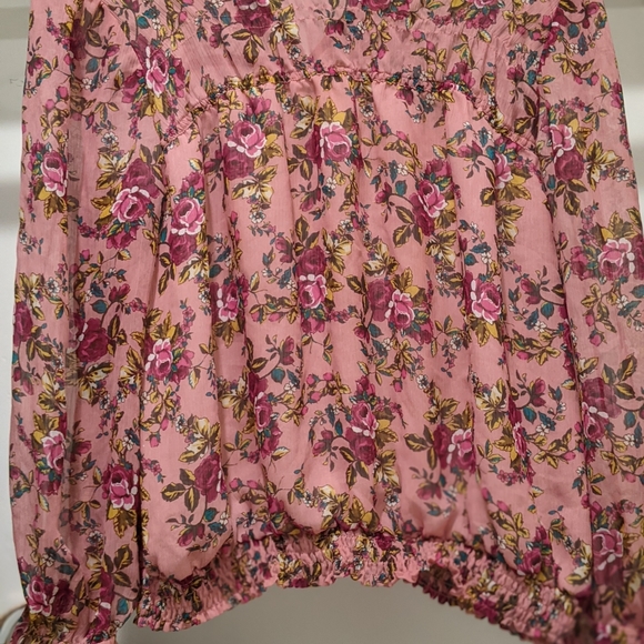 Express floral tops - Picture 2 of 2